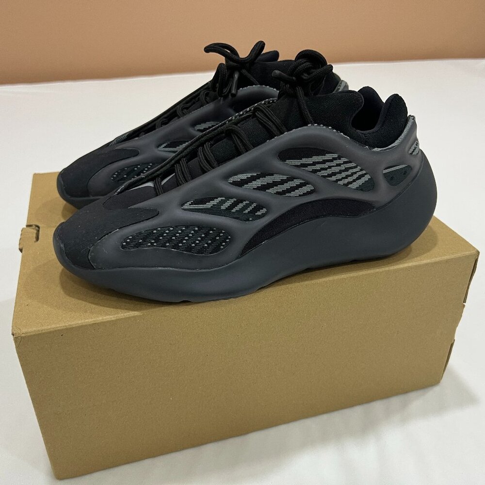 Yeezy 700 Alvah 6.5